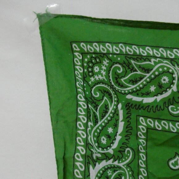 Unbranded | OS One Size | Green Paisley Square Bandana / Scarf - Picture 12 of 16